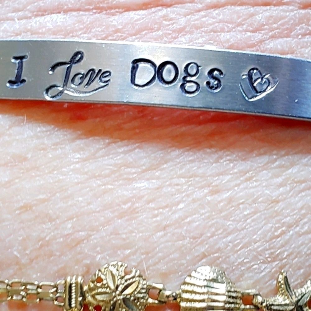 I love dogs, Aluminum cuff br…